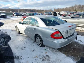 2008 Mercedes-Benz E 350 Luxury with VIN WDBUF87XX8B356021, listed as a IAAI auction lot 41256668 with 209,779 mi miles and . Bid and sale history available at carsss.com. Image 3.