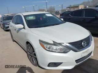 2017 Nissan Altima SV with VIN 1N4AL3APXHC188261, listed as a IAAI auction lot 41719138 with 180,797 mi miles and . Bid and sale history available at DreamBid. Image 1.