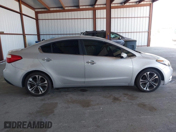 2016 Kia Forte EX with VIN KNAFX4A81G5528190, listed as a IAAI auction lot 42142075 with 162,056 mi miles. Bid and sale history available at carsss.com. Image 13.