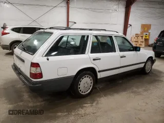 1987 Mercedes-Benz 300 with VIN WDBEB93D9HF036375, listed as a Copart auction lot 85326994 with 175,986 mi miles and Salvage Title. Bid and sale history available at DreamBid. Image 3.