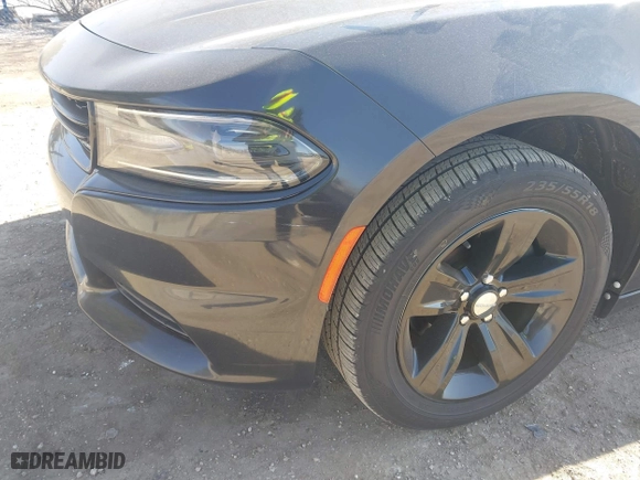 2015 Dodge Charger SXT with VIN 2C3CDXHG3FH835837, listed as a IAAI auction lot 41738411 with 164,339 mi miles. Bid and sale history available at carsss.com. Image 6.