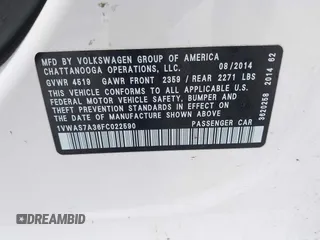 2015 Volkswagen Passat Wolfsburg Edition z VIN 1VWAS7A36FC022590, wystawiony jako IAAI lot #42310685 z przebiegiem 116 348 mil mil oraz . Historia ofert i sprzedaży dostępna na DreamBid. Obrazek 9.