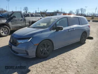 2024 Honda Odyssey Sport z VIN 5FNRL6H72RB010305, wystawiony jako Copart lot #47106095 z przebiegiem 35 397 mil mil oraz Szkoda całkowita • Salvage title. Historia ofert i sprzedaży dostępna na DreamBid. Obrazek 1.