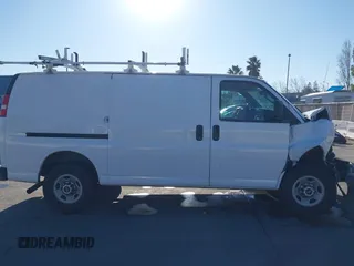2017 GMC Savana Cargo Van with VIN 1GTW7AFF0H1294996, listed as a IAAI auction lot 41426311 with 189,457 mi miles. Bid and sale history available at carsss.com. Image 14.