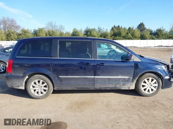 2013 Chrysler Town & Country Touring with VIN 2C4RC1BG1DR573211, listed as a IAAI auction lot 41070692 with 143,913 mi miles. Bid and sale history available at carsss.com. Image 14.