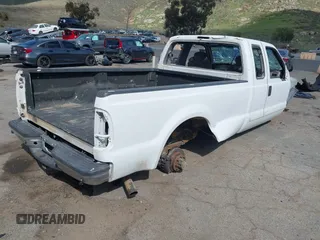 2001 Ford F-250 XL with VIN 3FTNX20L11MA35927, listed as a IAAI auction lot 41954010 with 285,857 mi miles and . Bid and sale history available at DreamBid. Image 4.