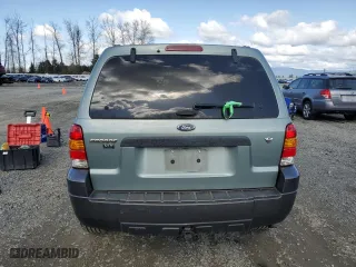 2005 Ford Escape XLT with VIN 1FMYU93195KD73674, listed as a Copart auction lot 51586545 with 142,572 mi miles and Clean Title. Bid and sale history available at carsss.com. Image 6.