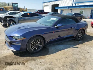 2020 Ford Mustang EcoBoost z VIN 1FATP8UH1L5185566, wystawiony jako Copart lot #56240345 z przebiegiem 62 934 mil mil oraz Szkody całkowita. Historia ofert i sprzedaży dostępna na DreamBid. Obrazek 1.