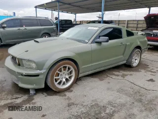 2008 Ford Mustang GT Deluxe с VIN 1ZVHT82H485129477, выставлен на аукционе Copart как лот 62423215 с пробегом 149 634 миль миль и Чистый • Clean title. История ставок и продаж доступна на DreamBid. Изображение 1.