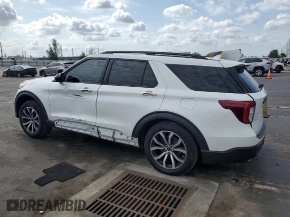 2024 Ford Explorer ST-Line with VIN 1FMSK7KH1RGA88359, listed as a Copart auction lot 52801025 with 7,799 mi miles and Salvage Title. Bid and sale history available at carsss.com. Image 2.