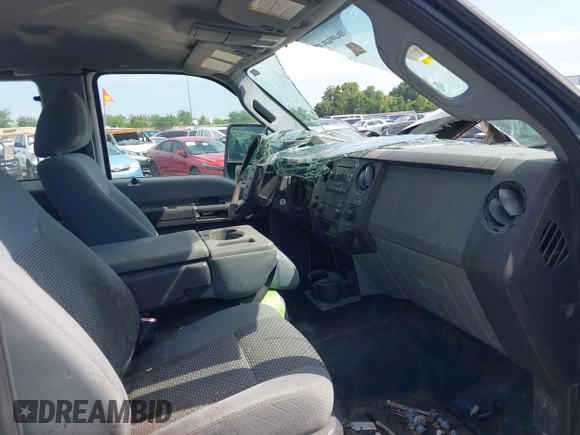 2011 Ford F-250 XL with VIN 1FT7X2AT4BEC33450, listed as a IAAI auction lot 39410571 with Not provided miles and . Bid and sale history available at DreamBid. Image 5.