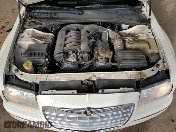 2005 Chrysler 300 with VIN 2C3JA53G05H679296, listed as a Copart auction lot 45118205 with 86,649 mi miles and Salvage Title. Bid and sale history available at carsss.com. Image 12.