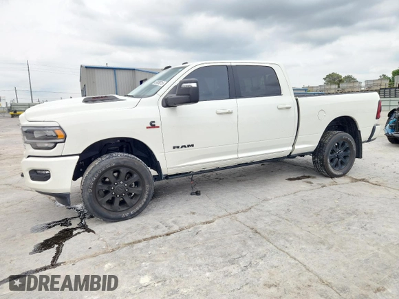 2024 Ram 2500 Laramie z VIN 3C6UR5FL4RG264988, wystawiony jako Copart lot #59959315 z przebiegiem 22 787 mil mil oraz Szkoda całkowita • Salvage title. Historia ofert i sprzedaży dostępna na DreamBid. Obrazek 1.