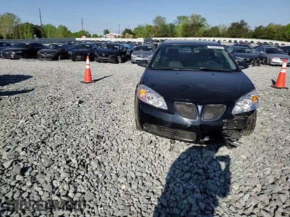 2007 Pontiac G6 G6 z VIN 1G2ZG58B874250115, wystawiony jako Copart lot #53437355 z przebiegiem 237 666 mil mil oraz Szkoda całkowita • Salvage title. Historia ofert i sprzedaży dostępna na DreamBid. Obrazek 10.