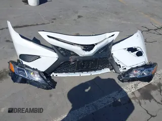 2020 Toyota Camry SE z VIN 4T1G11AK2LU970118, wystawiony jako IAAI lot #41950188 z przebiegiem 11 171 mil mil oraz . Historia ofert i sprzedaży dostępna na DreamBid. Obrazek 12.