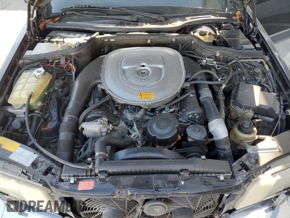 1991 Mercedes-Benz 560 with VIN WDBCA39E4MA583150, listed as a Copart auction lot 84738904 with 183,695 mi miles and Clean Title. Bid and sale history available at DreamBid. Image 11.