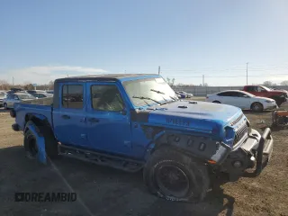 2021 Jeep Gladiator Sport S z VIN 1C6HJTAGXML535345, wystawiony jako Copart lot #49138295 z przebiegiem 31 785 mil mil oraz Szkoda całkowita • Salvage title. Historia ofert i sprzedaży dostępna na DreamBid. Obrazek 4.