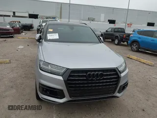 2019 Audi Q7 Prestige with VIN WA1VAAF73KD015756, listed as a IAAI auction lot 41868717 with 49,227 mi miles. Bid and sale history available at carsss.com. Image 12.