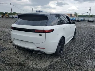 2023 Land Rover Range Rover with VIN NJ1567E, listed as a Copart auction lot 56299664 with 5,538 mi miles and Salvage Title. Bid and sale history available at DreamBid. Image 3.