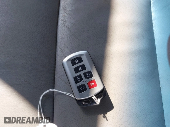 2017 Toyota Sienna XLE Auto Access Seat с VIN 5TDYZ3DC9HS819788, выставлен на аукционе IAAI как лот 42296376 с пробегом 77 094 миль миль и . История ставок и продаж доступна на DreamBid. Изображение 11.