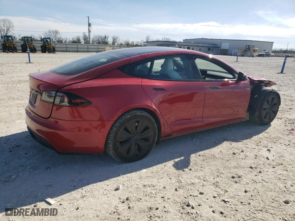 2022 Tesla Model S with VIN 5YJSA1E57NF488727, listed as a Copart auction lot 88238485 with 26,899 mi miles and Salvage Title. Bid and sale history available at carsss.com. Image 3.