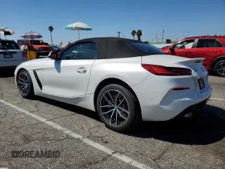 2020 BMW Z4 sDrive30i with VIN WBAHF3C03LWW58294, listed as a Copart auction lot 65419413 with 32,121 mi miles. Bid and sale history available at carsss.com. Image 2.