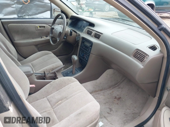 2001 Toyota Camry CE с VIN 4T1BG22K21U801890, выставлен на аукционе IAAI как лот 42379696 с пробегом 193 497 миль миль и . История ставок и продаж доступна на DreamBid. Изображение 5.