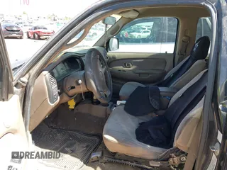 2004 Toyota Tacoma PreRunner z VIN 5TEGN92N44Z450219, wystawiony jako IAAI lot #42239758 z przebiegiem 152 024 mil mil oraz . Historia ofert i sprzedaży dostępna na DreamBid. Obrazek 5.