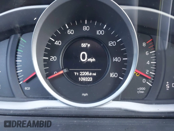 2017 Volvo S60 Dynamic with VIN YV126MFL9H2421483, listed as a IAAI auction lot 41377141 with 109,323 mi miles. Bid and sale history available at carsss.com. Image 7.