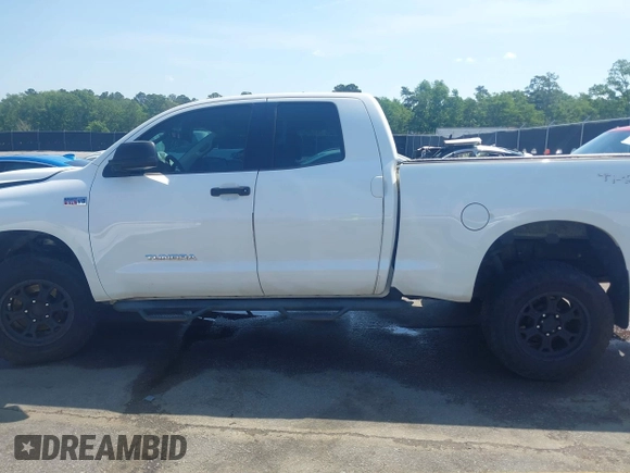 2012 Toyota Tundra z VIN 5TFUW5F10CX265543, wystawiony jako IAAI lot #42162418 z przebiegiem 219 270 mil mil oraz . Historia ofert i sprzedaży dostępna na DreamBid. Obrazek 14.