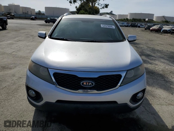 2011 Kia Sorento LX with VIN 5XYKT3A17BG135319, listed as a Copart auction lot 53529095 with 225,609 mi miles and Clean Title. Bid and sale history available at carsss.com. Image 5.