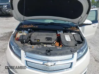2014 Chevrolet Volt with VIN 1G1RB6E4XEU152117, listed as a IAAI auction lot 42107089 with 130,376 mi miles and . Bid and sale history available at carsss.com. Image 10.