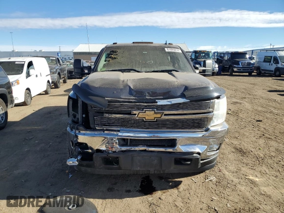 2011 Chevrolet Silverado 3500HD SRW LT with VIN 1GC4K0C88BF229975, listed as a Copart auction lot 81095814 with 88,656 mi miles and Salvage Title. Bid and sale history available at carsss.com. Image 5.