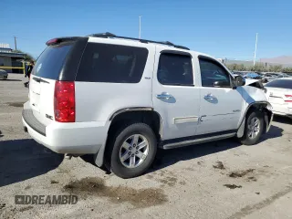 2014 GMC Yukon SLT with VIN 1GKS2CE05ER200523, listed as a Copart auction lot 80029144 with 183,669 mi miles and Salvage Title. Bid and sale history available at DreamBid. Image 3.