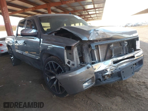 2013 Chevrolet Silverado 1500 LT with VIN 3GCPCSE00DG110686, listed as a IAAI auction lot 42034864 with 225,135 mi miles and . Bid and sale history available at DreamBid. Image 1.
