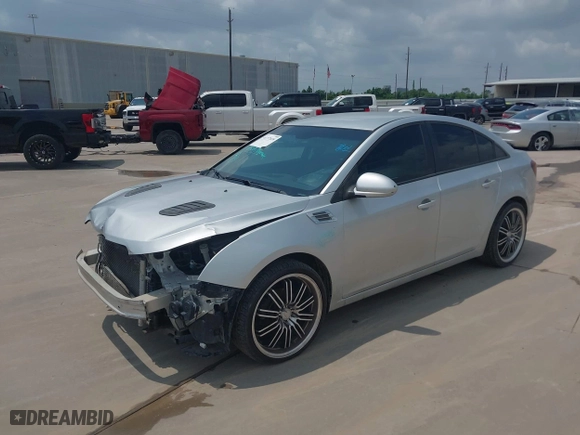 2014 Chevrolet Cruze LS with VIN 1G1PA5SH0E7488157, listed as a IAAI auction lot 41777659 with 138,499 mi miles. Bid and sale history available at carsss.com. Image 2.