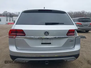 2019 Volkswagen Atlas SEL Premium with VIN 1V2NR2CA5KC507911, listed as a IAAI auction lot 41806967 with 70,618 mi miles and . Bid and sale history available at DreamBid. Image 17.
