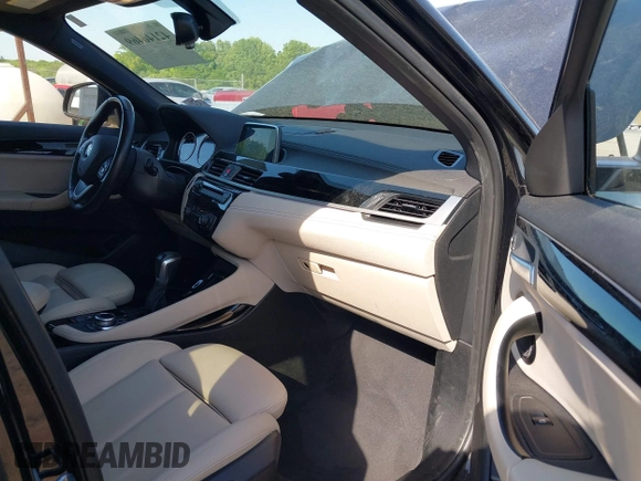 2018 BMW X2 sDrive28i z VIN WBXYJ3C34JEJ84230, wystawiony jako IAAI lot #42146469 z przebiegiem 53 369 mil mil oraz . Historia ofert i sprzedaży dostępna na DreamBid. Obrazek 5.