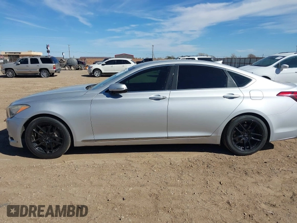 2015 Hyundai Genesis 3.8L z VIN KMHGN4JE4FU068090, wystawiony jako IAAI lot #41649107 z przebiegiem 119 396 mil mil oraz . Historia ofert i sprzedaży dostępna na DreamBid. Obrazek 14.