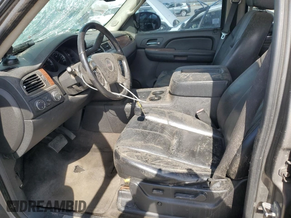 2007 GMC Yukon SLT with VIN 1GKFK13027J130960, listed as a Copart auction lot 49958035 with 0 mi miles and Salvage Title. Bid and sale history available at carsss.com. Image 7.