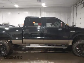 2006 Ford F-250 XL z VIN 1FTSW21P96ED33324, wystawiony jako IAAI lot #41943179 z przebiegiem Nie podano mil oraz . Historia ofert i sprzedaży dostępna na DreamBid. Obrazek 13.