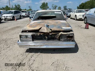 1983 Chevrolet El Camino z VIN 1GCCW8094DR284467, wystawiony jako Copart lot #68342674 z przebiegiem Nie podano mil oraz Szkoda całkowita • Salvage title. Historia ofert i sprzedaży dostępna na DreamBid. Obrazek 5.