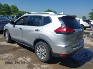 2017 Nissan Rogue SV z VIN KNMAT2MTXHP537375, wystawiony jako IAAI lot #42212804 z przebiegiem 206 335 mil mil oraz . Historia ofert i sprzedaży dostępna na DreamBid. Obrazek 3.