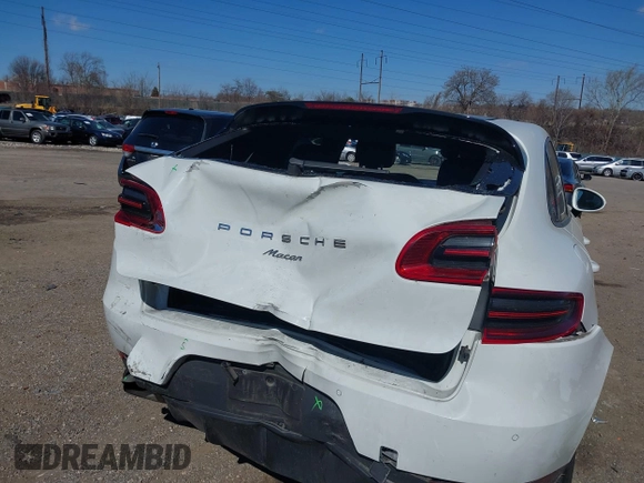 2018 Porsche Macan with VIN WP1AA2A58JLB13832, listed as a IAAI auction lot 41727902 with 46,656 mi miles and . Bid and sale history available at DreamBid. Image 6.
