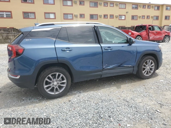 2024 GMC Terrain SLT with VIN 3GKALPEG1RL146602, listed as a Copart auction lot 59375185 with 29,640 mi miles and Salvage title. Bid and sale history available at DreamBid. Image 3.