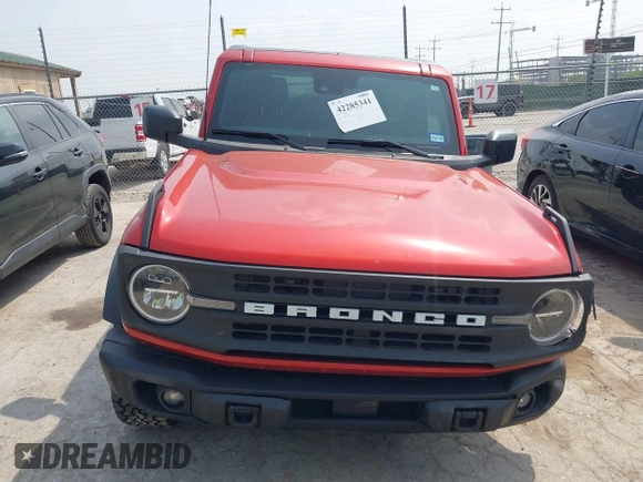 2024 Ford Bronco z VIN 1FMEE1BP8RLA06515, wystawiony jako IAAI lot #42285341 z przebiegiem 17 102 mil mil oraz . Historia ofert i sprzedaży dostępna na DreamBid. Obrazek 13.