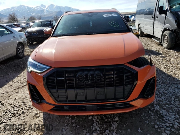 2024 Audi Q3 S line Premium Plus z VIN WA1EECF30R1041689, wystawiony jako Copart lot #48079875 z przebiegiem 12 668 mil mil oraz Szkody całkowita. Historia ofert i sprzedaży dostępna na DreamBid. Obrazek 5.