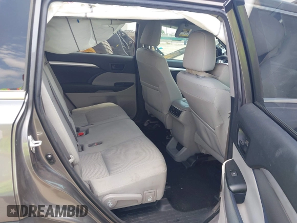 2018 Toyota Highlander LE z VIN 5TDZARFH1JS038079, wystawiony jako IAAI lot #42369968 z przebiegiem 83 706 mil mil oraz . Historia ofert i sprzedaży dostępna na DreamBid. Obrazek 8.