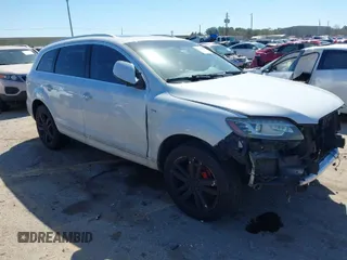 2014 Audi Q7 3.0T Premium Plus with VIN WA1LGAFEXED000843, listed as a IAAI auction lot 41728585 with 169,033 mi miles. Bid and sale history available at carsss.com. Image 1.