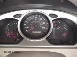2004 Toyota Highlander z VIN JTEDP21A540012596, wystawiony jako IAAI lot #41915866 z przebiegiem 199 746 mil mil oraz . Historia ofert i sprzedaży dostępna na DreamBid. Obrazek 7.